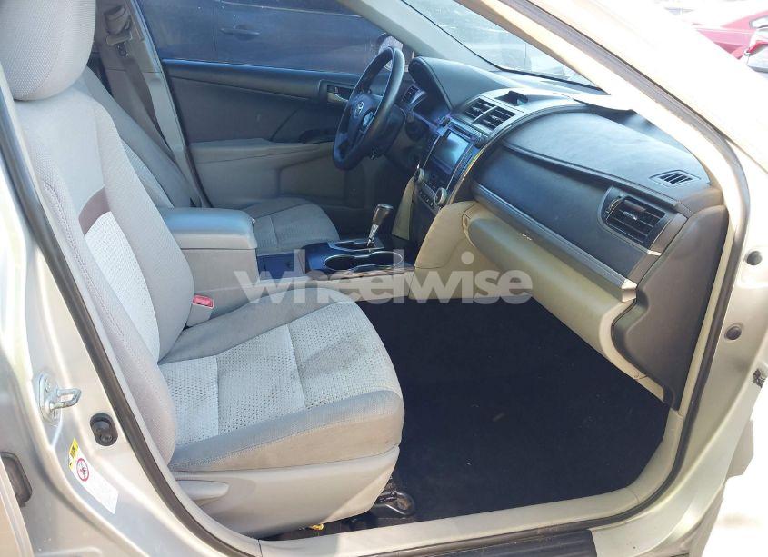 Photo 5 of 2013 Toyota Camry LE (VIN 4T4BF1FK9DR317734)