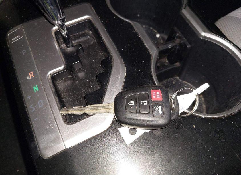 Photo 11 of 2014 Toyota Camry LE (VIN 4T4BF1FK9ER339296)