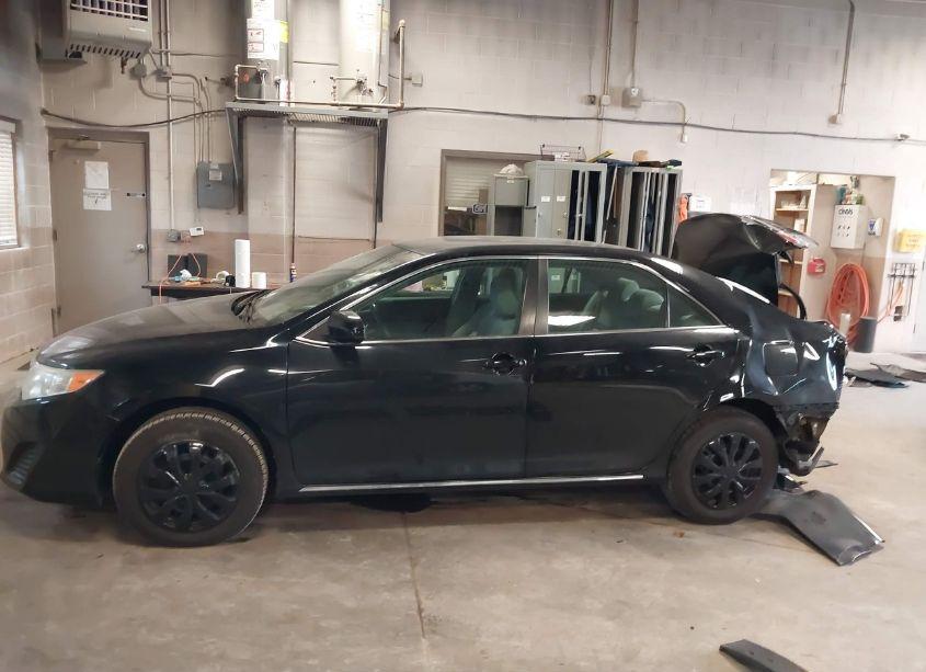 Photo 14 of 2014 Toyota Camry LE (VIN 4T4BF1FK9ER339296)