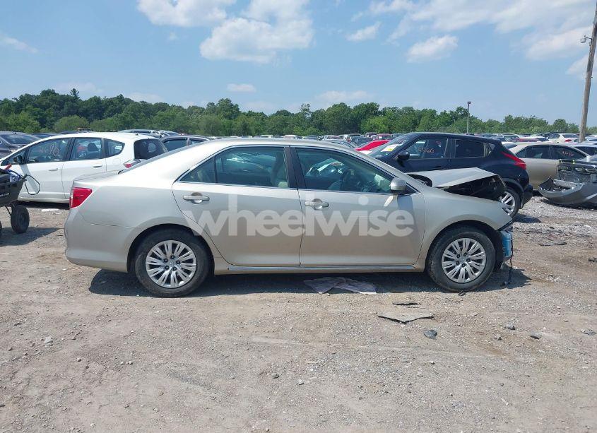 Photo 13 of 2014 Toyota Camry LE (VIN 4T4BF1FK9ER343848)