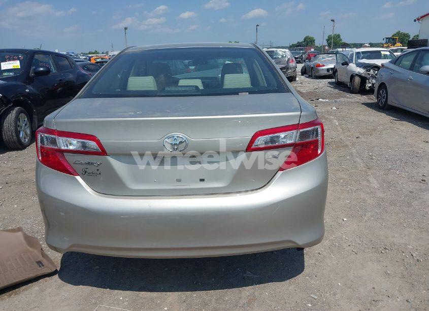 Photo 16 of 2014 Toyota Camry LE (VIN 4T4BF1FK9ER343848)