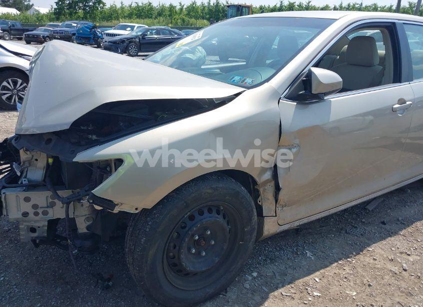 Photo 6 of 2014 Toyota Camry LE (VIN 4T4BF1FK9ER343848)