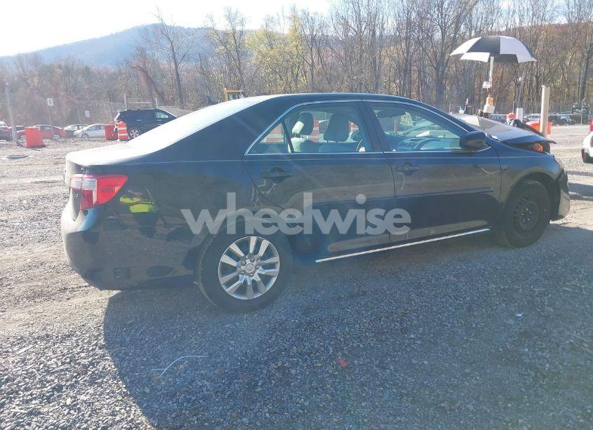 Photo 4 of 2014 Toyota Camry LE (VIN 4T4BF1FK9ER355966)