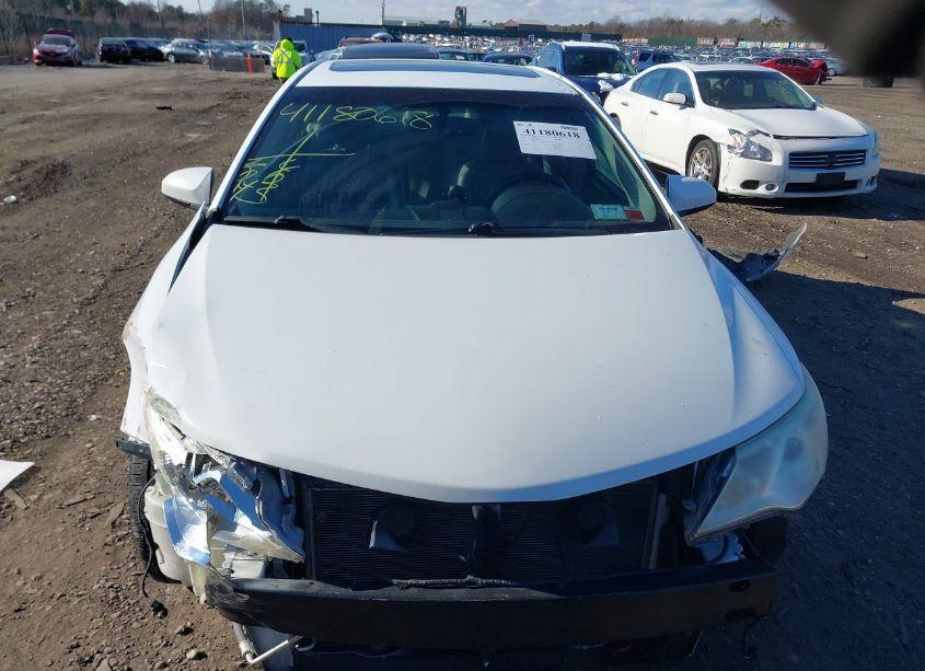 Photo 12 of 2014 Toyota Camry XLE (VIN 4T4BF1FK9ER356132)