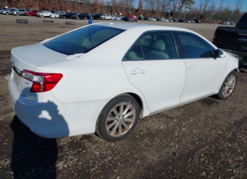 Photo 4 of 2014 Toyota Camry XLE (VIN 4T4BF1FK9ER356132)