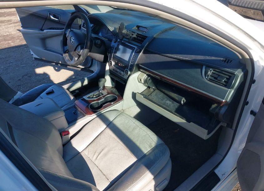 Photo 5 of 2014 Toyota Camry XLE (VIN 4T4BF1FK9ER356132)