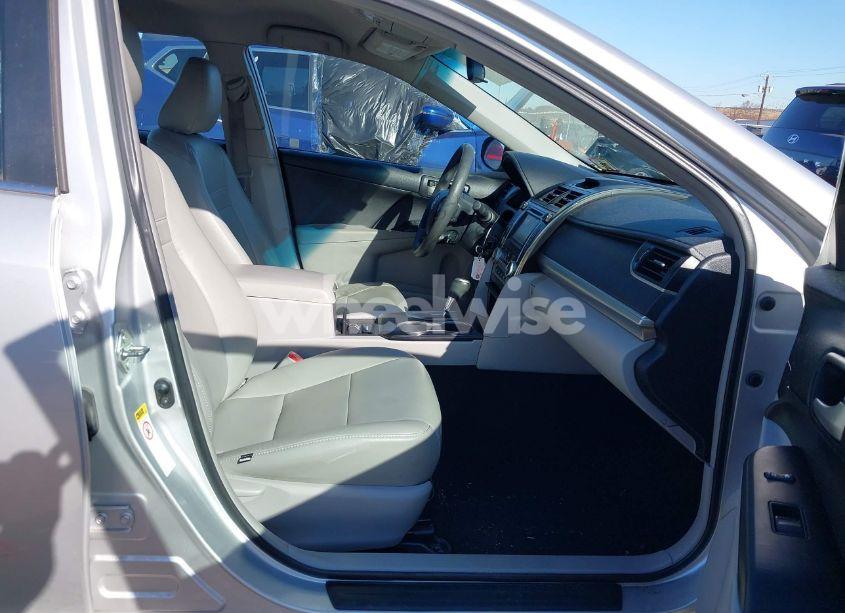 Photo 5 of 2014 Toyota Camry LE (VIN 4T4BF1FK9ER372265)