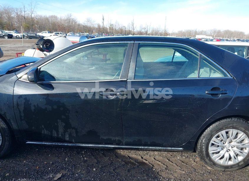 Photo 14 of 2014 Toyota Camry LE (VIN 4T4BF1FK9ER387784)