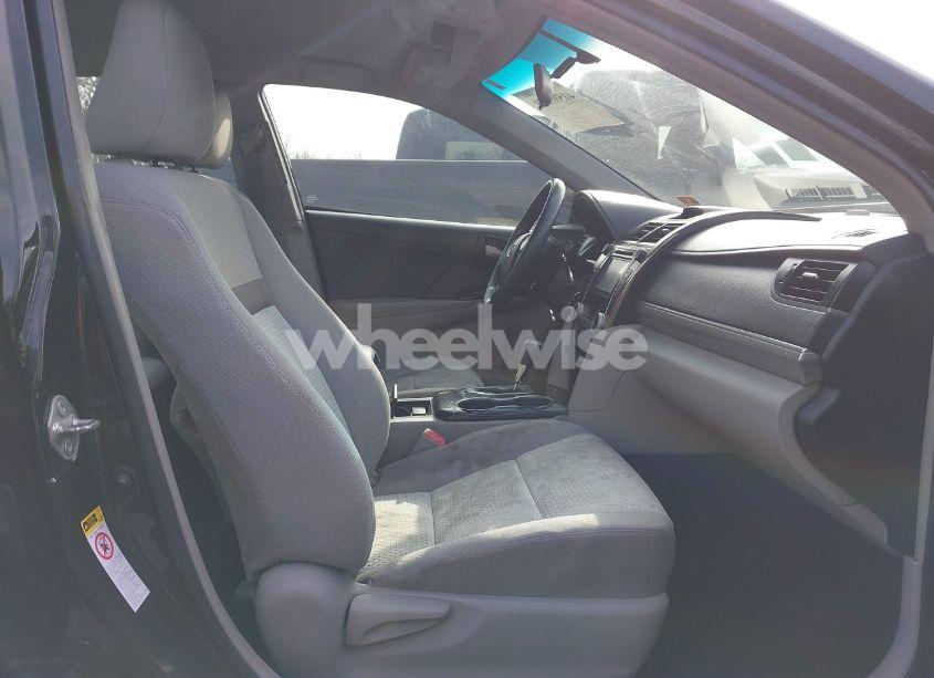 Photo 5 of 2014 Toyota Camry LE (VIN 4T4BF1FK9ER387784)