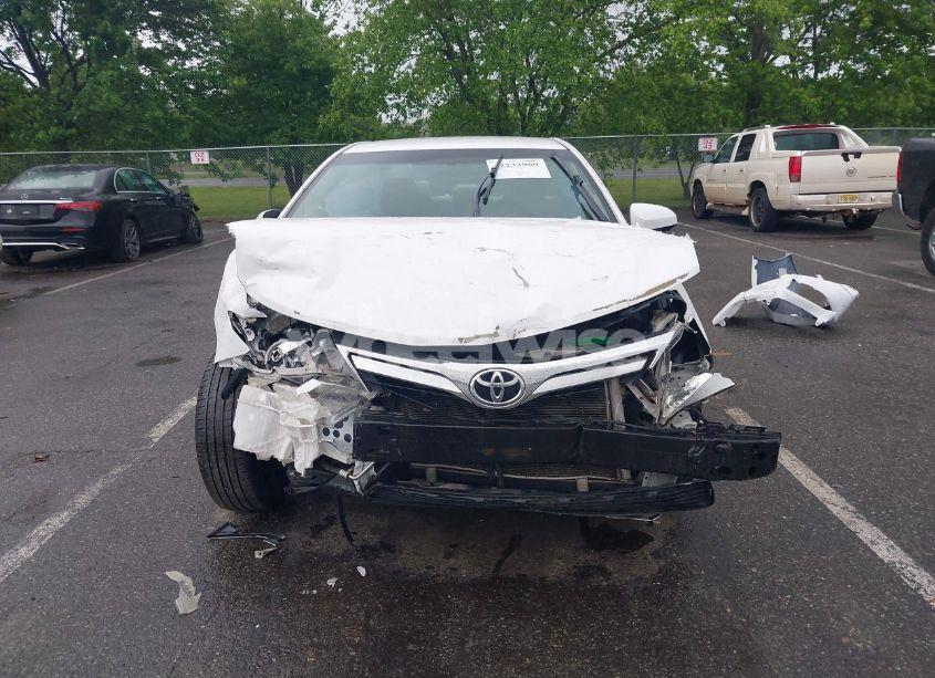 Photo 12 of 2014 Toyota Camry LE (VIN 4T4BF1FK9ER392077)