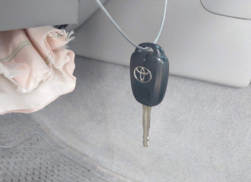 Photo 11 of 2014 Toyota Camry XLE (VIN 4T4BF1FK9ER399112)