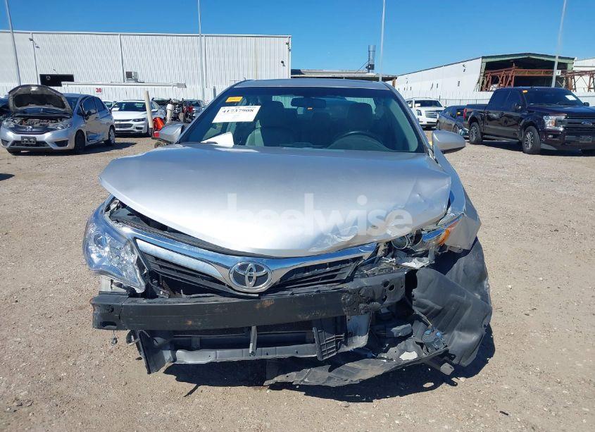 Photo 12 of 2014 Toyota Camry XLE (VIN 4T4BF1FK9ER403580)