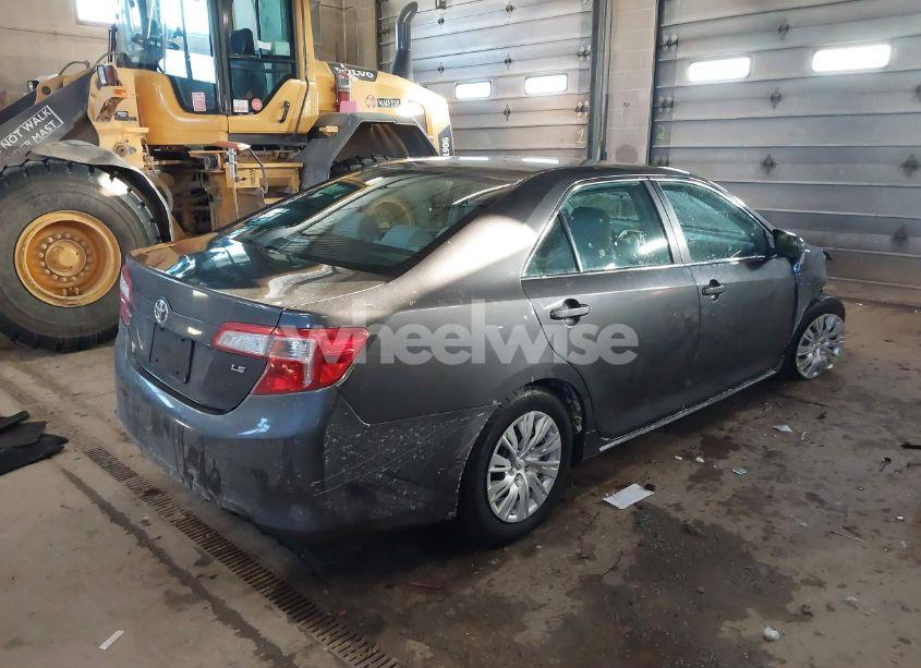 Photo 4 of 2014 Toyota Camry LE (VIN 4T4BF1FK9ER406690)
