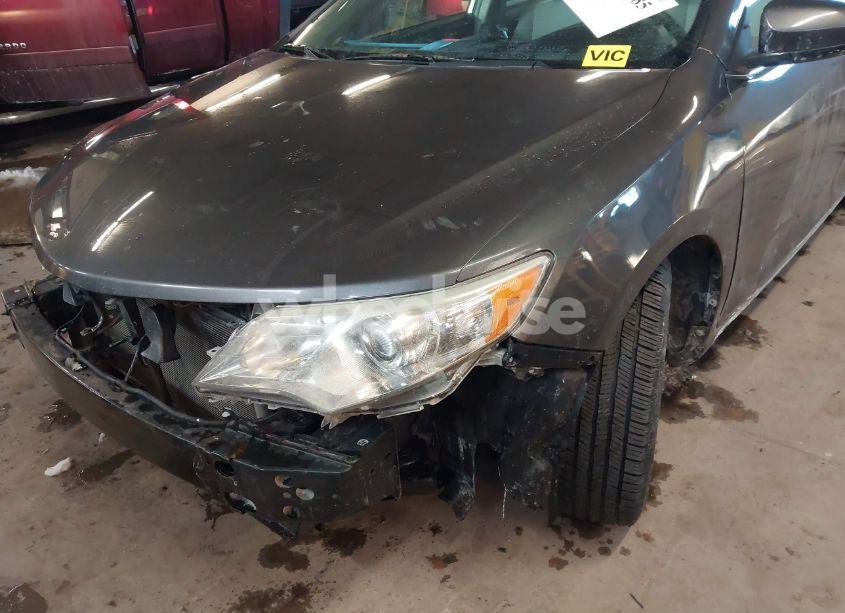 Photo 6 of 2014 Toyota Camry LE (VIN 4T4BF1FK9ER406690)