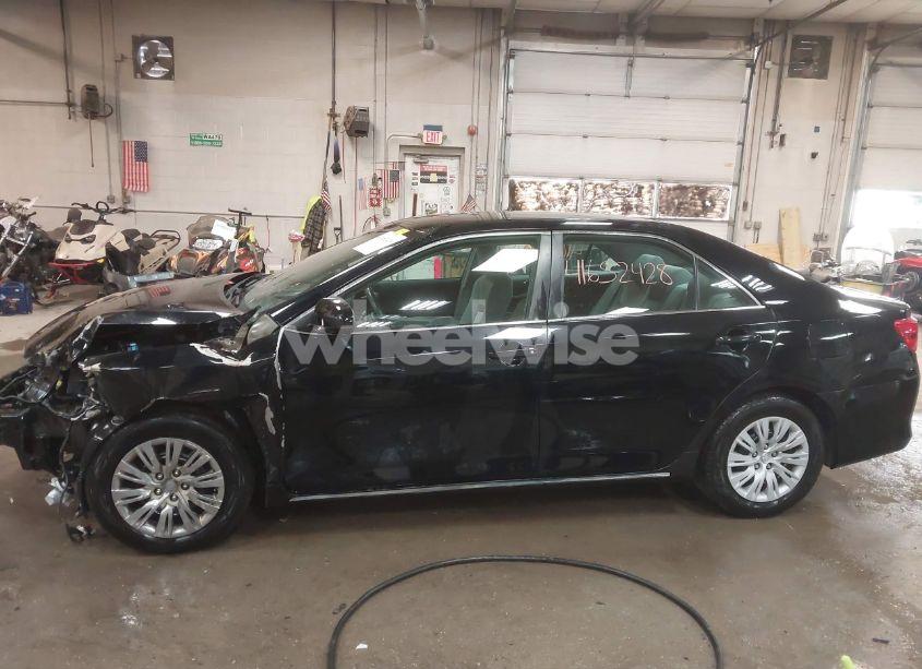 Photo 15 of 2014 Toyota Camry LE (VIN 4T4BF1FK9ER417995)