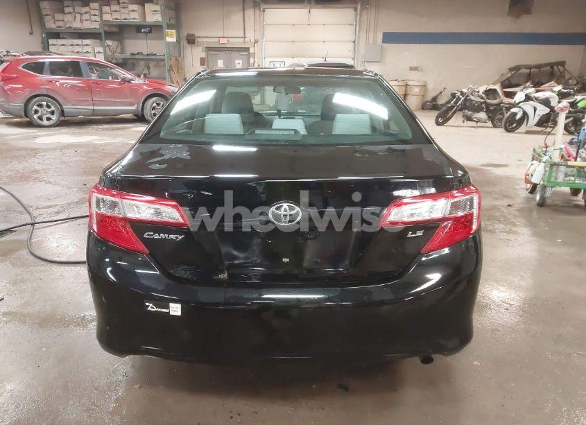 Photo 17 of 2014 Toyota Camry LE (VIN 4T4BF1FK9ER417995)