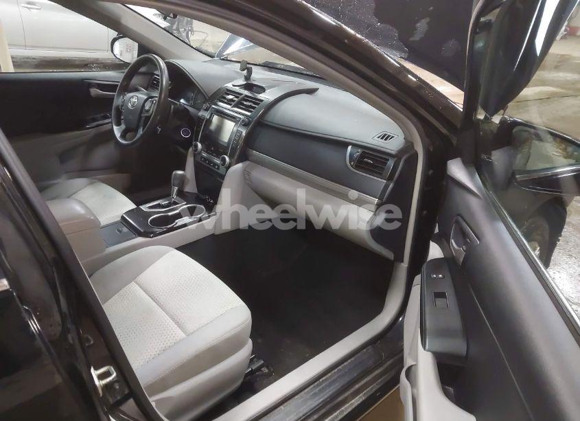 Photo 5 of 2014 Toyota Camry LE (VIN 4T4BF1FK9ER417995)