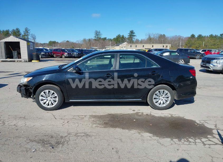 Photo 14 of 2014 Toyota Camry LE (VIN 4T4BF1FK9ER442721)