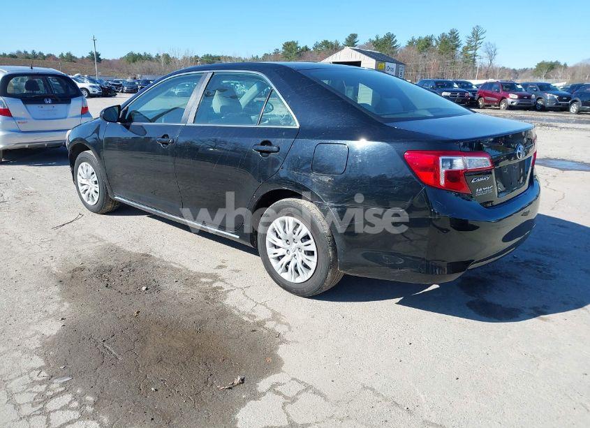 Photo 3 of 2014 Toyota Camry LE (VIN 4T4BF1FK9ER442721)