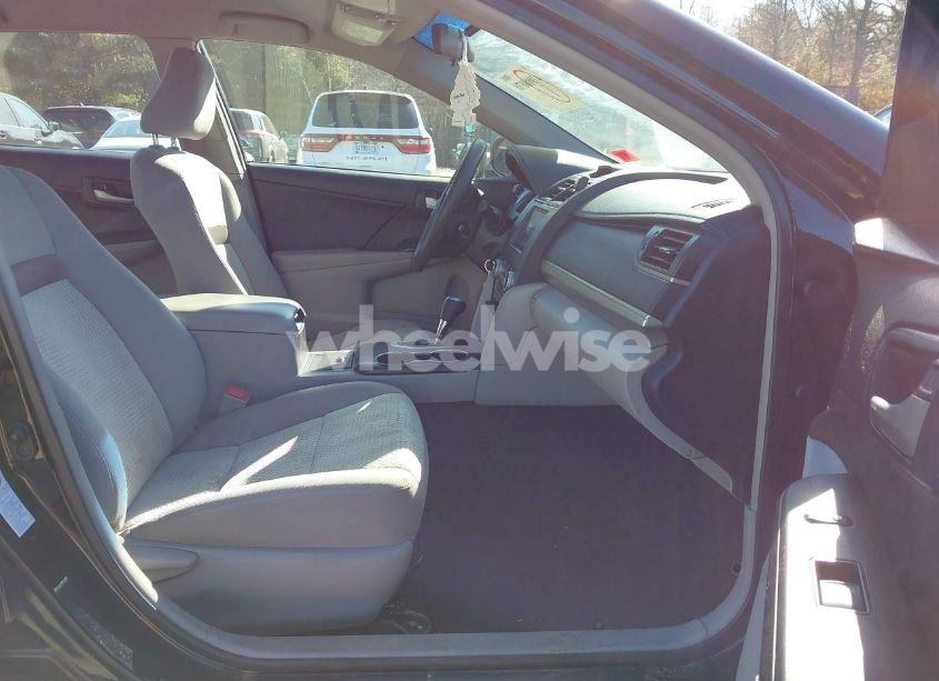 Photo 5 of 2014 Toyota Camry LE (VIN 4T4BF1FK9ER442721)