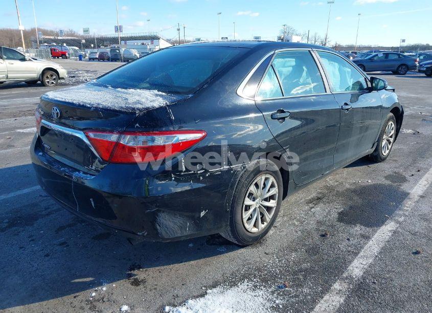 Photo 4 of 2015 Toyota Camry LE (VIN 4T4BF1FK9FR455485)