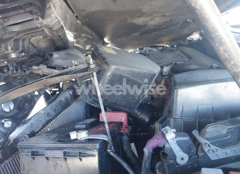 Photo 10 of 2015 Toyota Camry LE (VIN 4T4BF1FK9FR458273)