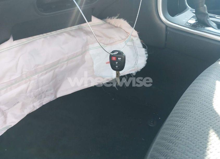 Photo 11 of 2015 Toyota Camry LE (VIN 4T4BF1FK9FR458273)