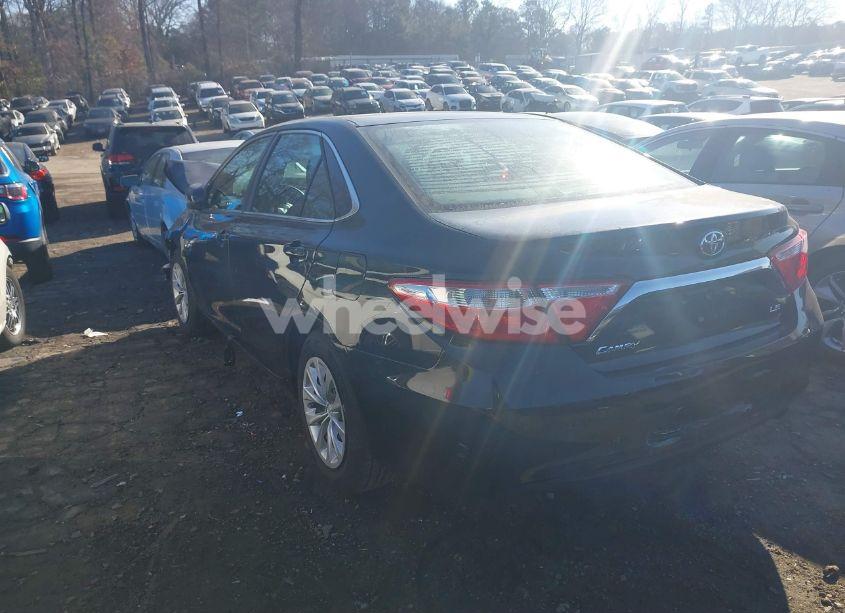 Photo 3 of 2015 Toyota Camry LE (VIN 4T4BF1FK9FR458273)