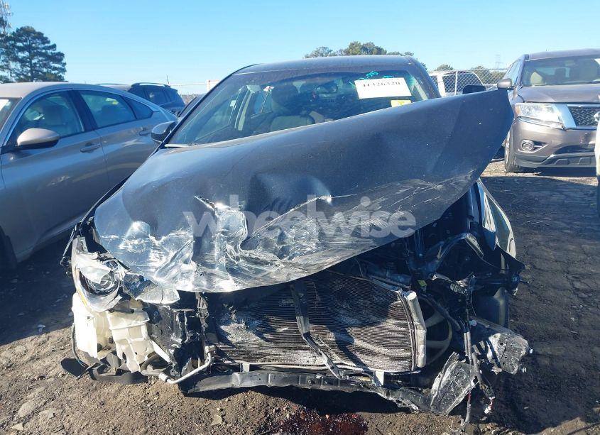 Photo 6 of 2015 Toyota Camry LE (VIN 4T4BF1FK9FR458273)