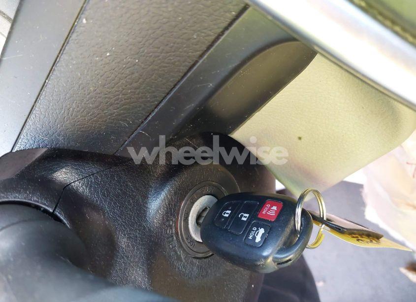 Photo 11 of 2015 Toyota Camry LE (VIN 4T4BF1FK9FR461559)