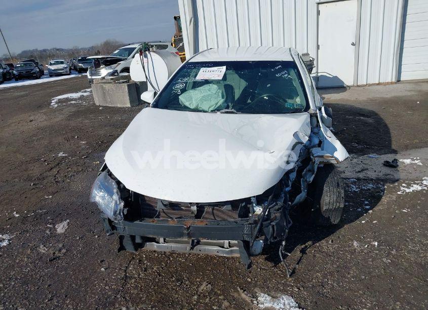 Photo 12 of 2015 Toyota Camry LE (VIN 4T4BF1FK9FR461559)