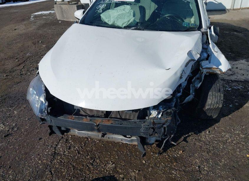 Photo 6 of 2015 Toyota Camry LE (VIN 4T4BF1FK9FR461559)