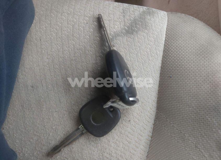 Photo 10 of 2015 Toyota Camry LE (VIN 4T4BF1FK9FR480225)