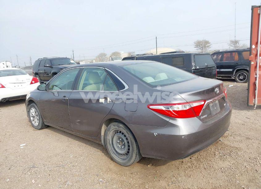 Photo 13 of 2015 Toyota Camry LE (VIN 4T4BF1FK9FR480225)