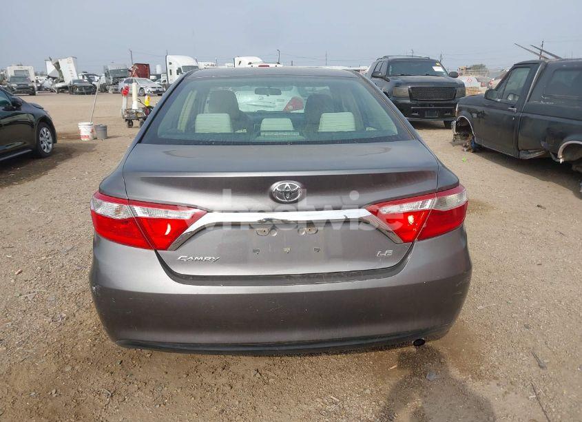 Photo 15 of 2015 Toyota Camry LE (VIN 4T4BF1FK9FR480225)