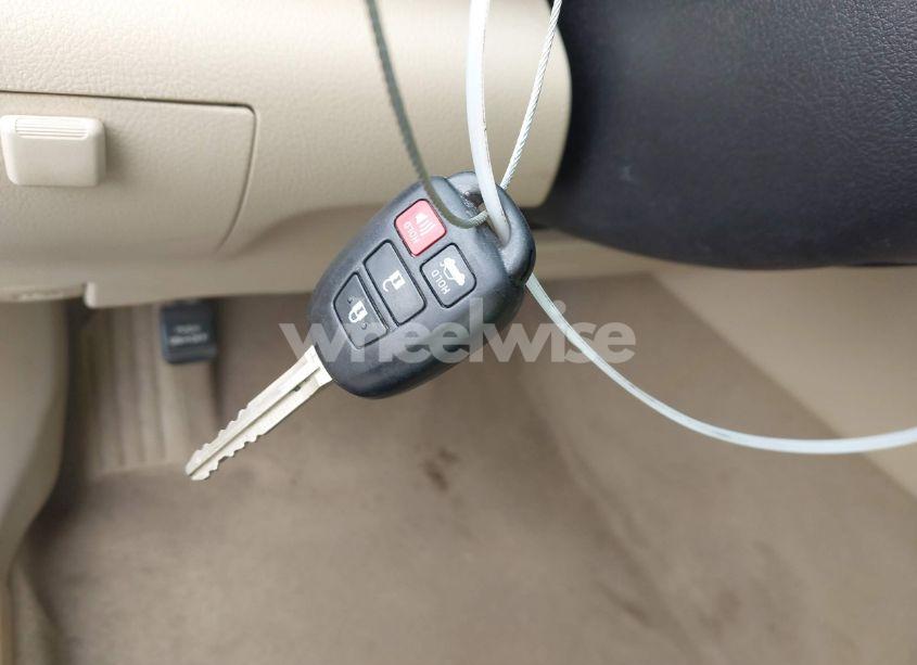 Photo 11 of 2015 Toyota Camry XLE (VIN 4T4BF1FK9FR482508)