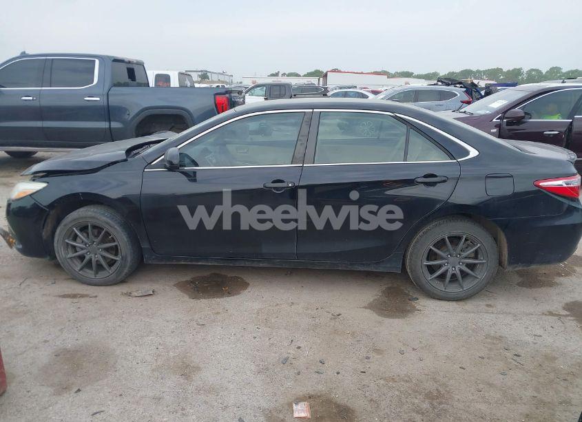 Photo 14 of 2015 Toyota Camry XLE (VIN 4T4BF1FK9FR482508)