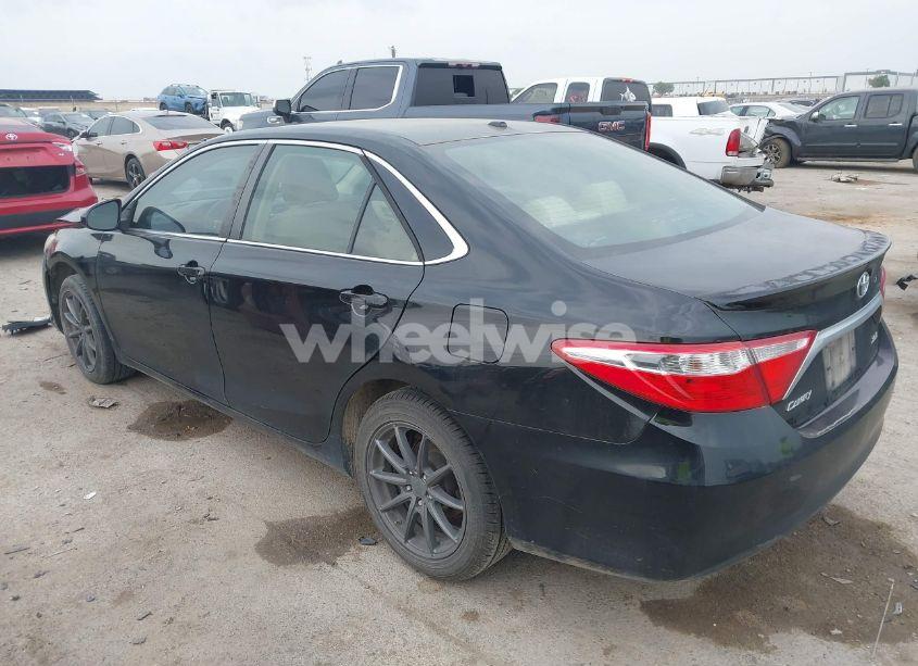 Photo 3 of 2015 Toyota Camry XLE (VIN 4T4BF1FK9FR482508)