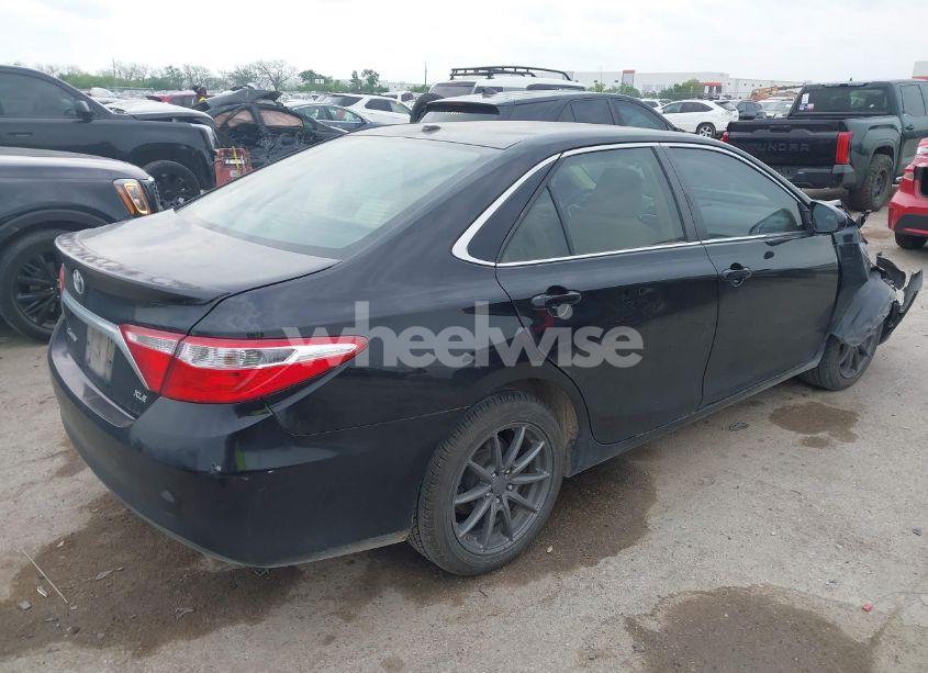 Photo 4 of 2015 Toyota Camry XLE (VIN 4T4BF1FK9FR482508)