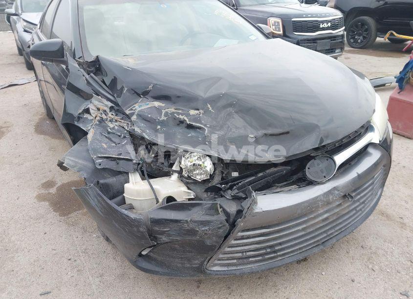 Photo 6 of 2015 Toyota Camry XLE (VIN 4T4BF1FK9FR482508)