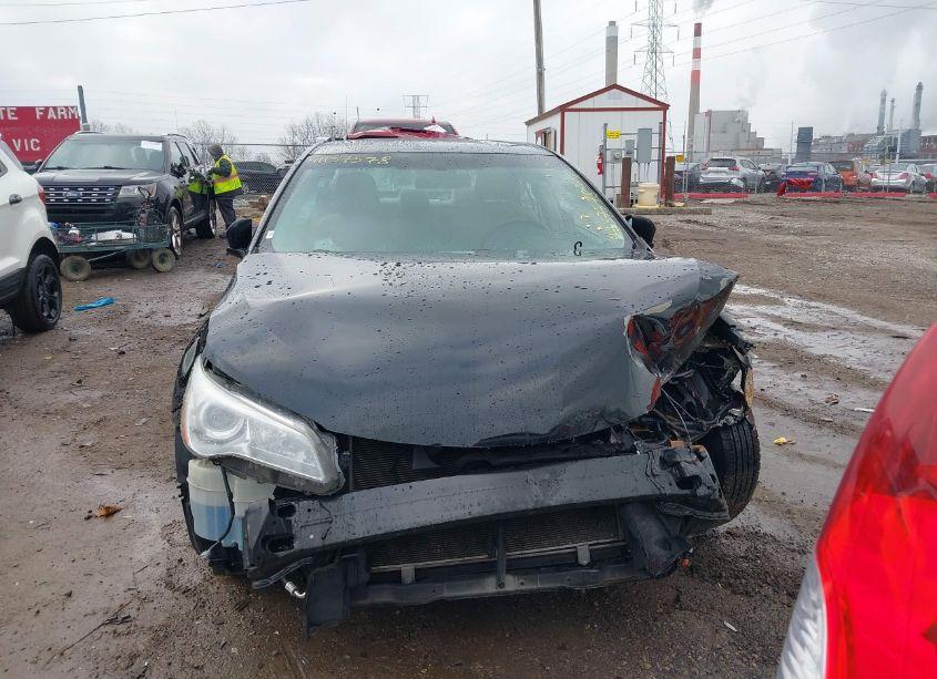 Photo 12 of 2015 Toyota Camry LE (VIN 4T4BF1FK9FR484114)