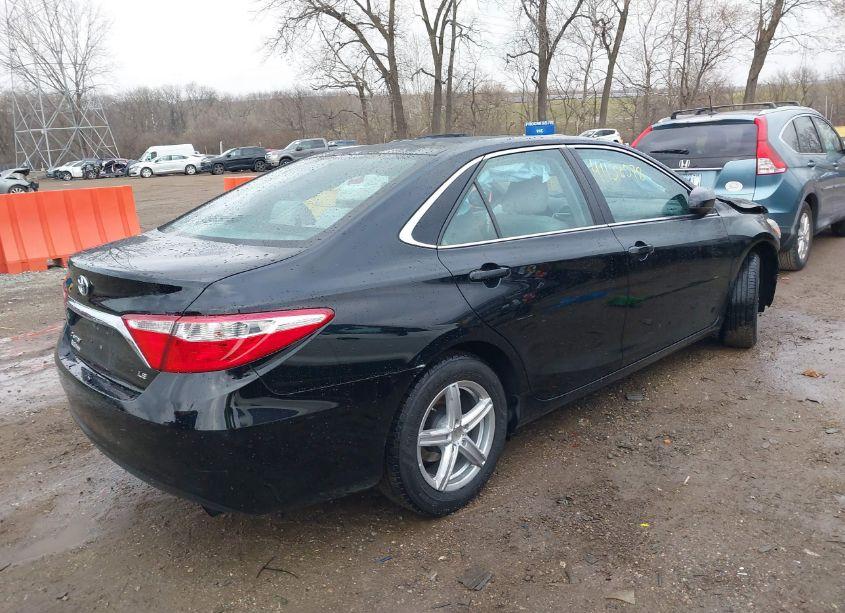 Photo 4 of 2015 Toyota Camry LE (VIN 4T4BF1FK9FR484114)