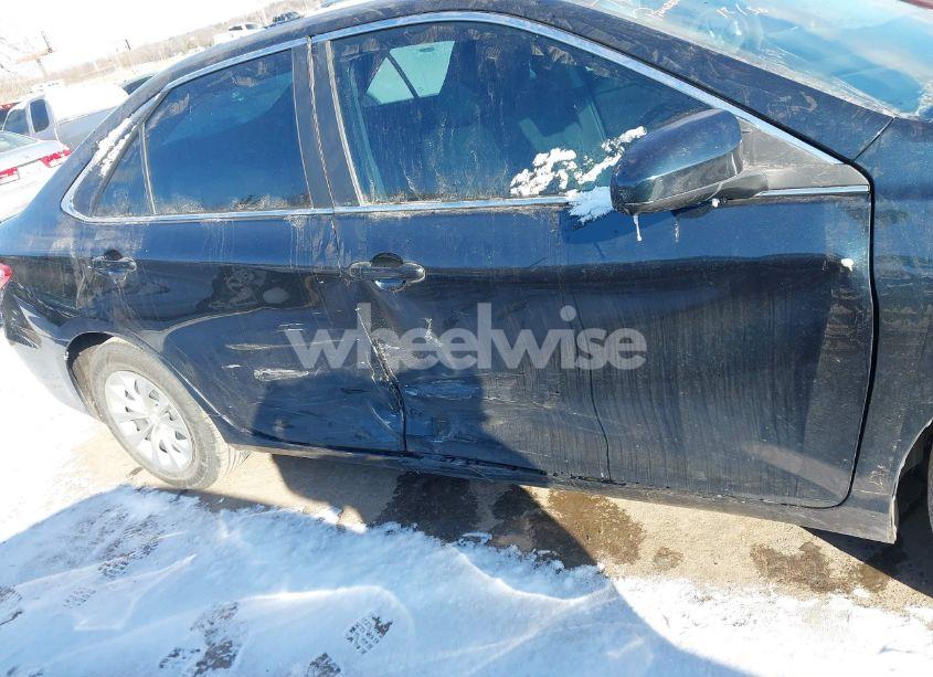 Photo 6 of 2015 Toyota Camry LE (VIN 4T4BF1FK9FR499535)