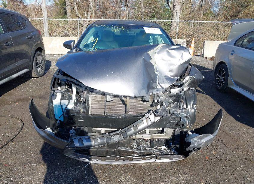 Photo 13 of 2015 Toyota Camry LE (VIN 4T4BF1FK9FR515264)