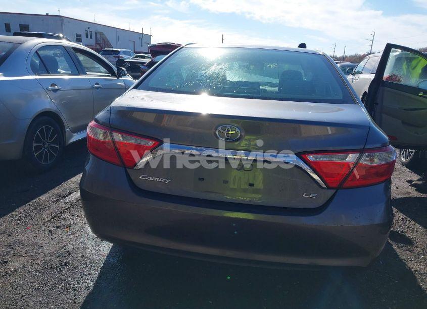 Photo 17 of 2015 Toyota Camry LE (VIN 4T4BF1FK9FR515264)