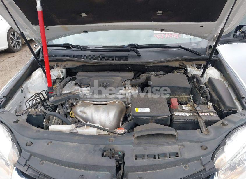 Photo 10 of 2016 Toyota Camry LE (VIN 4T4BF1FK9GR522555)