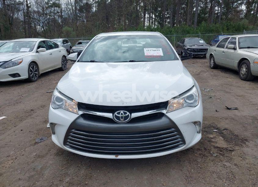 Photo 12 of 2016 Toyota Camry LE (VIN 4T4BF1FK9GR522555)