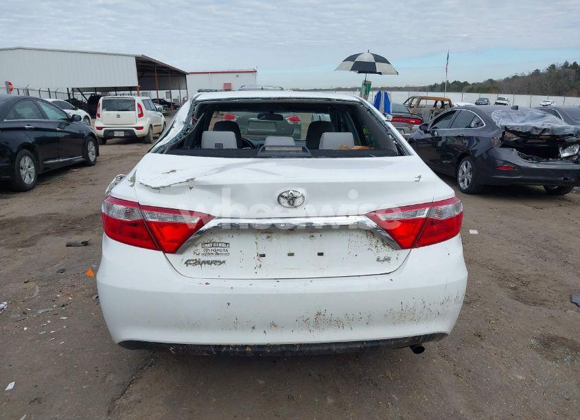 Photo 16 of 2016 Toyota Camry LE (VIN 4T4BF1FK9GR522555)