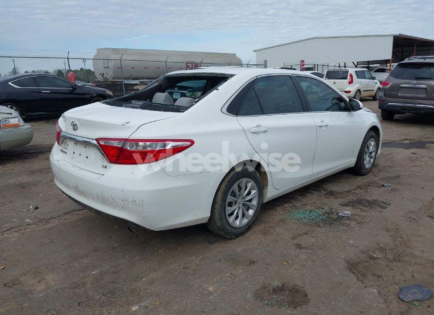 Photo 4 of 2016 Toyota Camry LE (VIN 4T4BF1FK9GR522555)