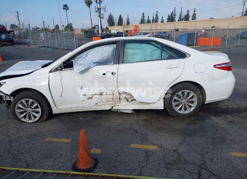 Photo 13 of 2016 Toyota Camry LE (VIN 4T4BF1FK9GR523978)